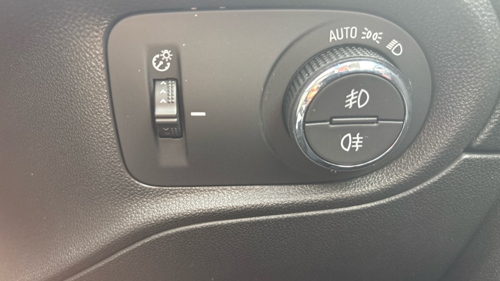 Vauxhall Grandland 1.2 Turbo Ultimate 5dr Petrol Hatchback - Image 39