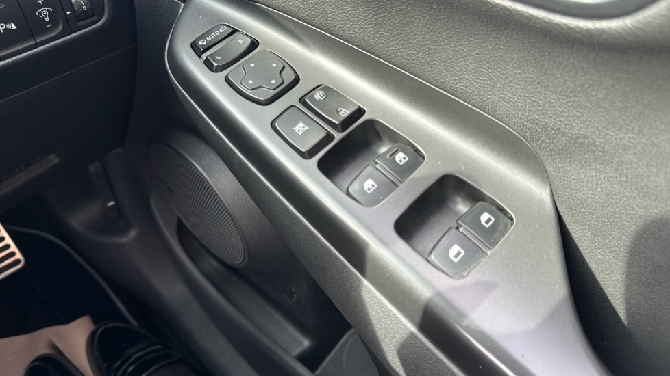 Hyundai KONA 150kW Ultimate 64kWh 5dr Auto Electric Hatchback - Image 36