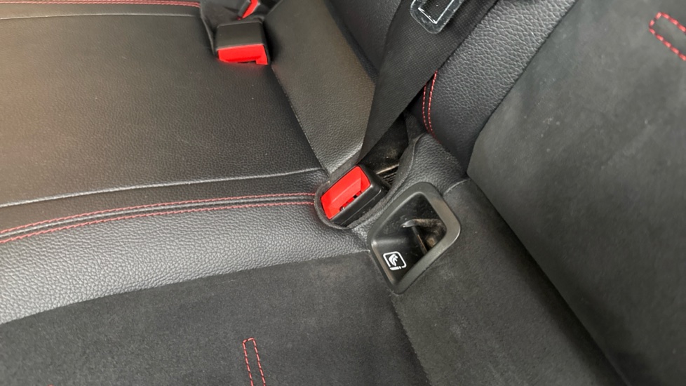 Mercedes-Benz A-Class A200 AMG Line 5dr Petrol Hatchback - Image 17
