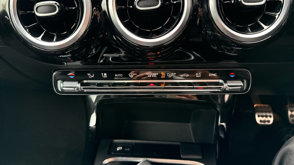 Mercedes-Benz A-Class A200 AMG Line 5dr Petrol Hatchback - Image 28