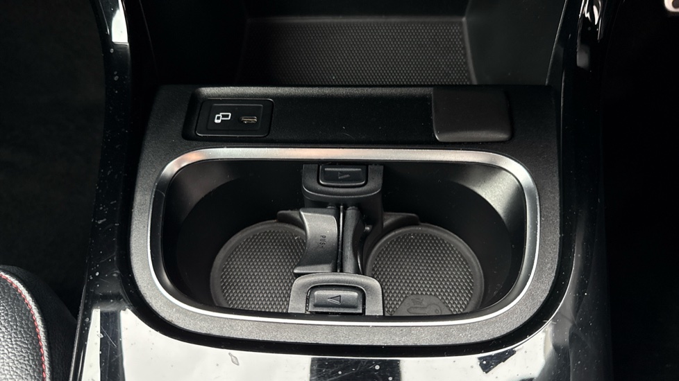 Mercedes-Benz A-Class A200 AMG Line 5dr Petrol Hatchback - Image 29
