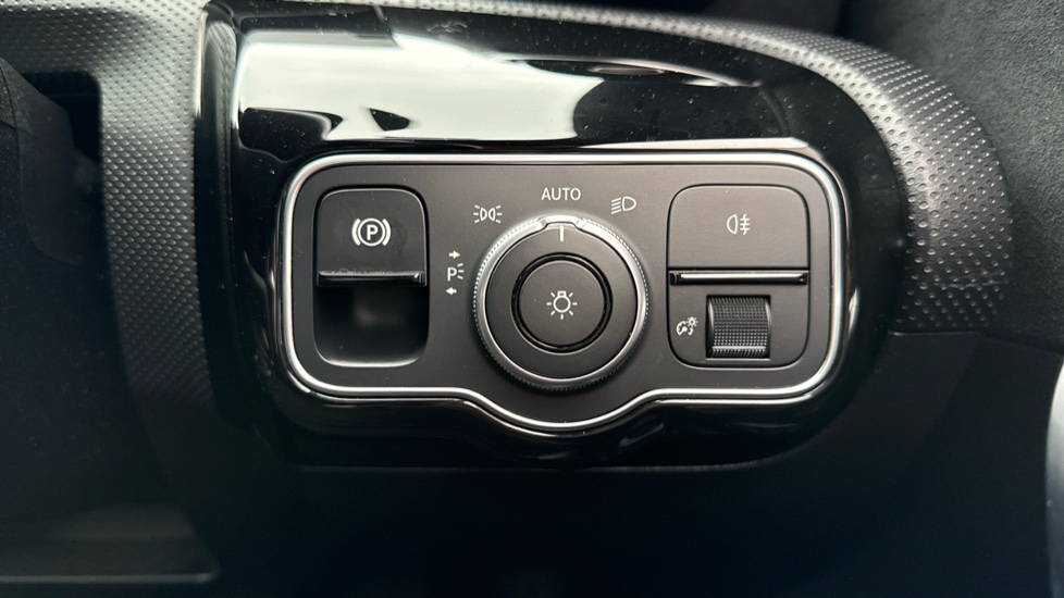 Mercedes-Benz A-Class A200 AMG Line 5dr Petrol Hatchback - Image 42