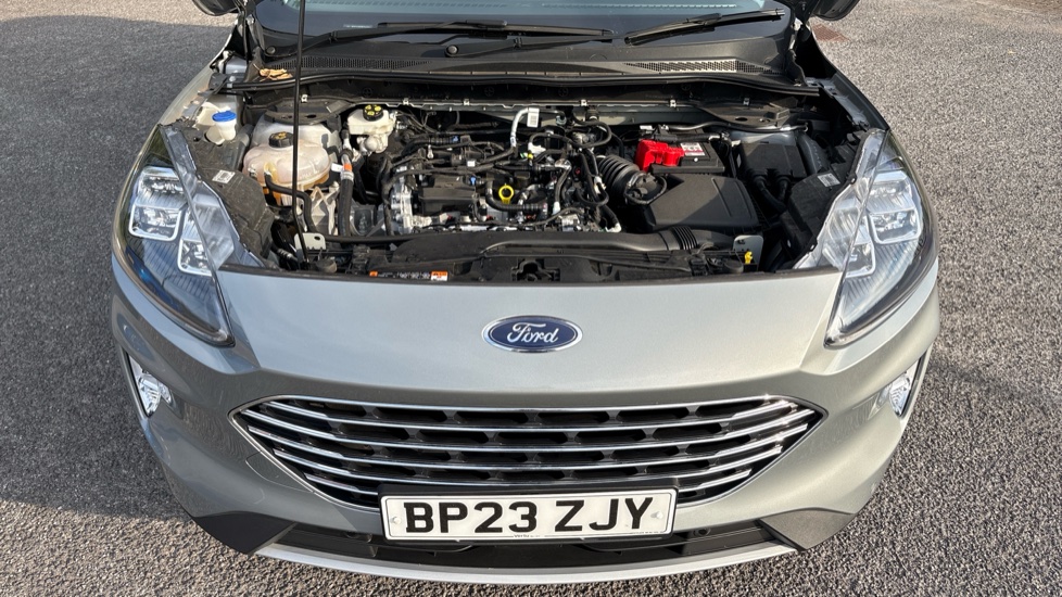 Ford Kuga 1.5 EcoBoost 150 Titanium Edition 5dr Petrol Estate - Image 8