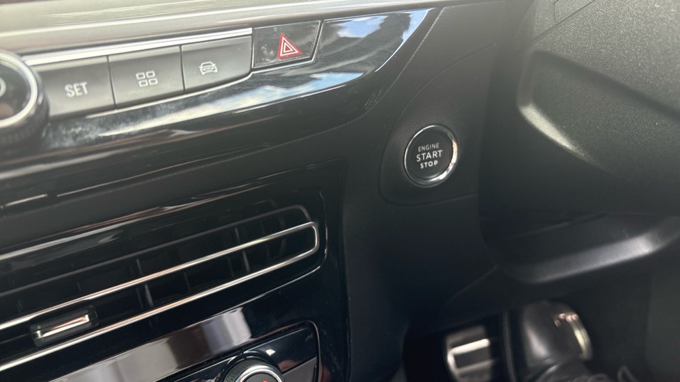 Vauxhall Mokka 1.2 Turbo Ultimate 5dr Auto Petrol Hatchback - Image 39