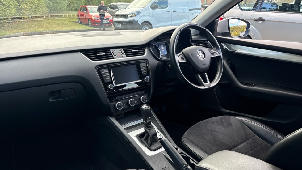 Skoda Octavia 1.4 TSI 150 SE L 5dr DSG Petrol Estate - Image 9