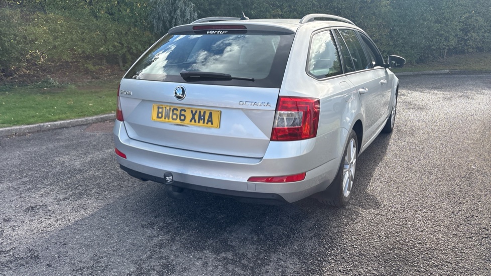 Skoda Octavia 1.4 TSI 150 SE L 5dr DSG Petrol Estate - Image 24