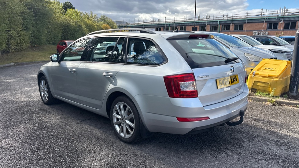 Skoda Octavia 1.4 TSI 150 SE L 5dr DSG Petrol Estate - Image 26