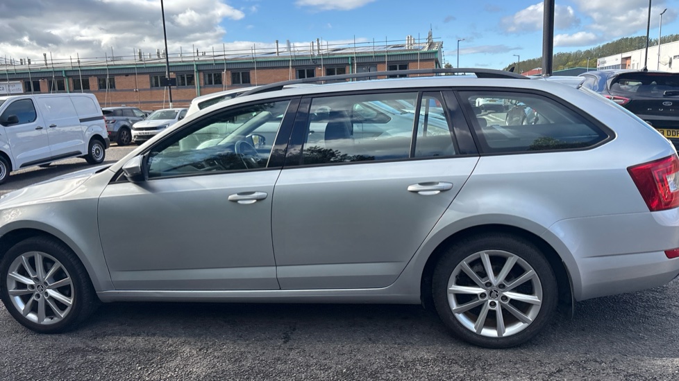Skoda Octavia 1.4 TSI 150 SE L 5dr DSG Petrol Estate - Image 27