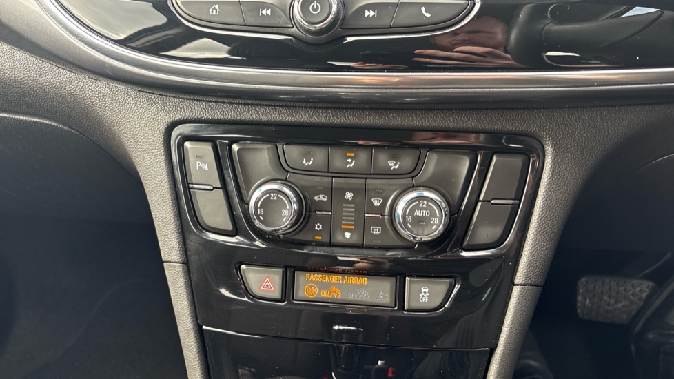 Vauxhall Mokka X 1.4T Active 5dr Auto Petrol Hatchback - Image 27
