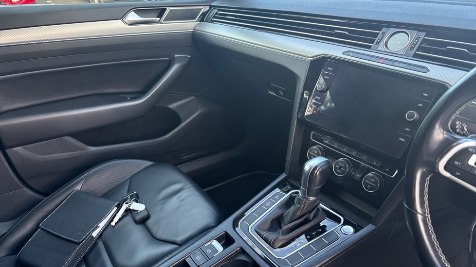 Volkswagen Arteon 2.0 TDI R-Line 5dr DSG Diesel Hatchback - Image 14