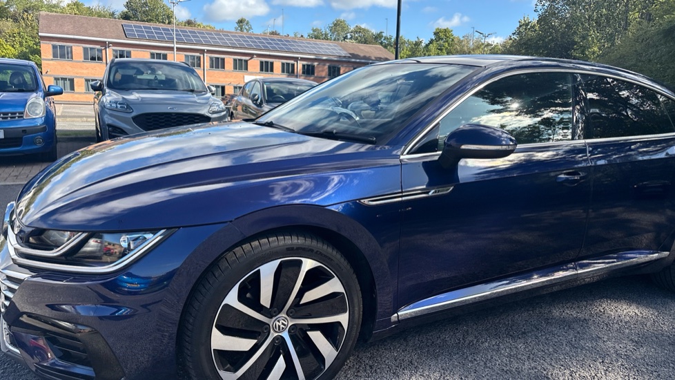 Volkswagen Arteon 2.0 TDI R-Line 5dr DSG Diesel Hatchback - Image 22