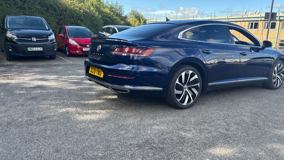 Volkswagen Arteon 2.0 TDI R-Line 5dr DSG Diesel Hatchback - Image 29