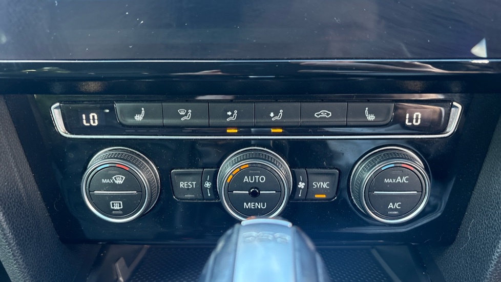 Volkswagen Arteon 2.0 TDI R-Line 5dr DSG Diesel Hatchback - Image 48
