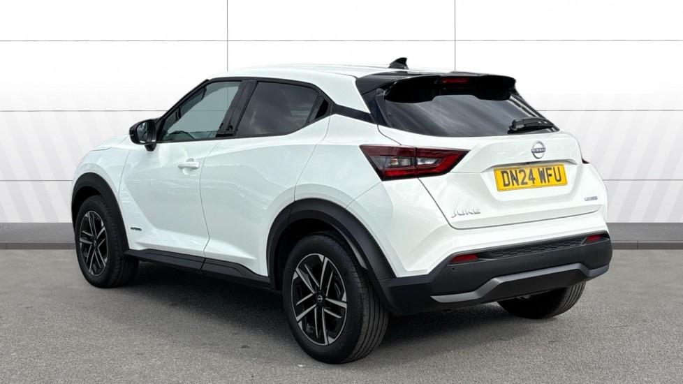 Nissan Juke 1.6 Hybrid N-Connecta 5dr Auto Hybrid Hatchback - Image 2