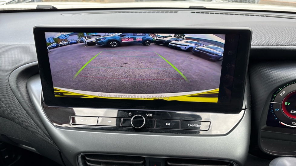 Nissan Juke 1.6 Hybrid N-Connecta 5dr Auto Hybrid Hatchback - Image 21