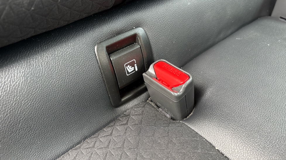 Nissan Juke 1.6 Hybrid N-Connecta 5dr Auto Hybrid Hatchback - Image 28