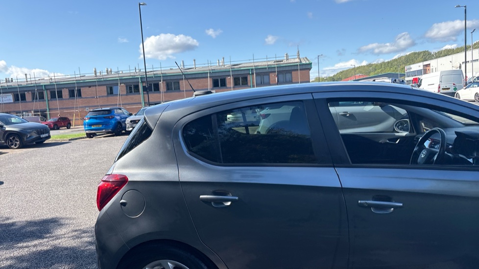 Vauxhall Corsa 1.4 [75] Sport 5dr [AC] Petrol Hatchback - Image 23