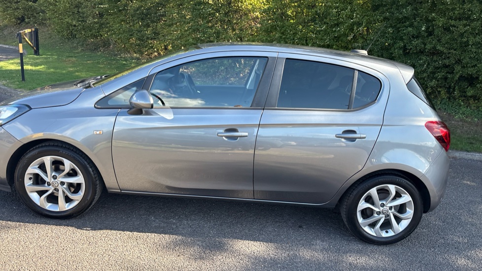 Vauxhall Corsa 1.4 [75] Sport 5dr [AC] Petrol Hatchback - Image 28