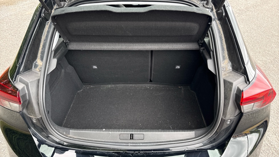 Vauxhall Corsa 1.2 SE Premium 5dr Petrol Hatchback - Image 4