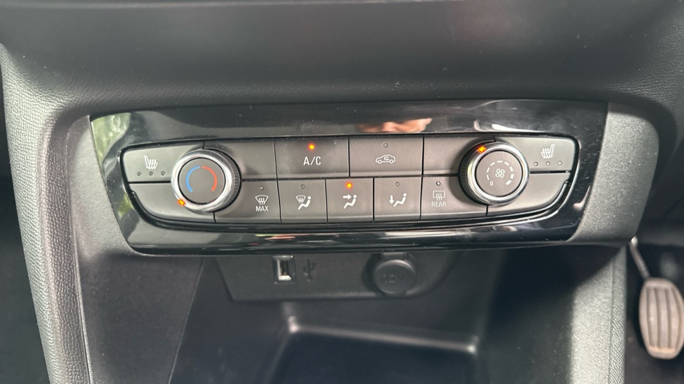 Vauxhall Corsa 1.2 SE Premium 5dr Petrol Hatchback - Image 25