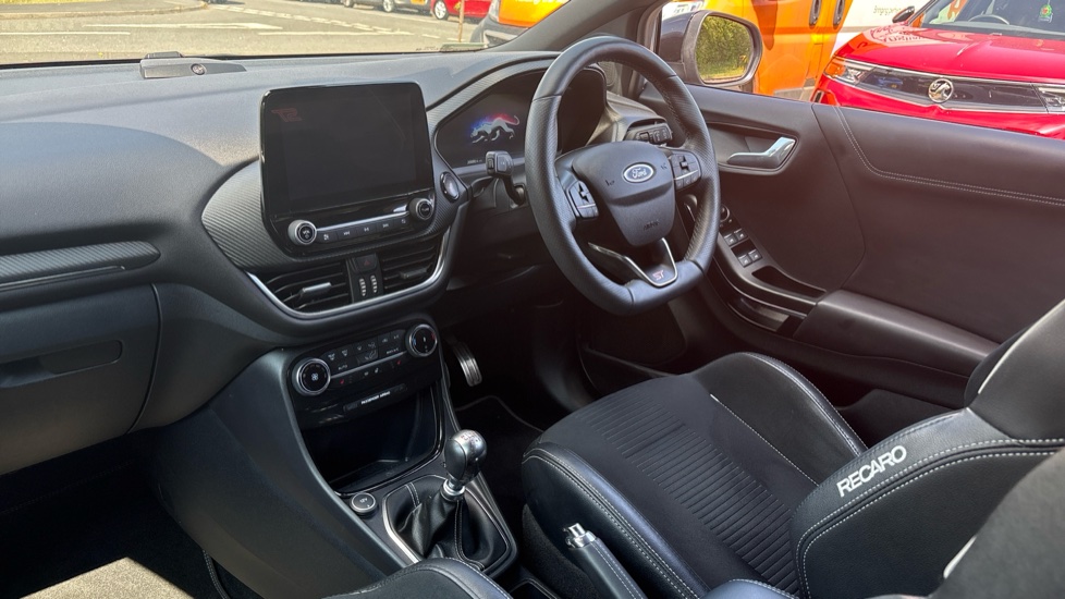 Ford Puma ST 1.5 EcoBoost ST 5dr Petrol Hatchback - Image 9