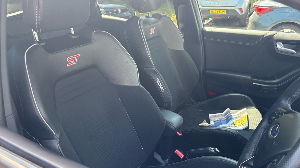 Ford Puma ST 1.5 EcoBoost ST 5dr Petrol Hatchback - Image 37