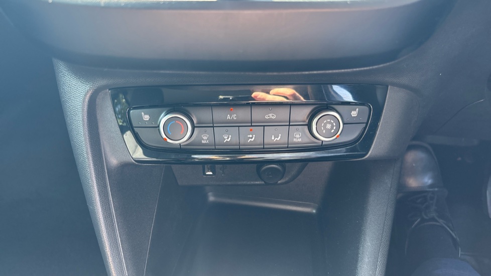 Vauxhall Corsa 1.2 Turbo Elite Nav 5dr Petrol Hatchback - Image 28