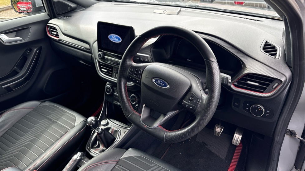Ford Puma 1.0 EcoBoost Hybrid mHEV 155 ST-Line X 1st Ed+ 5dr Petrol Hatchback - Image 11