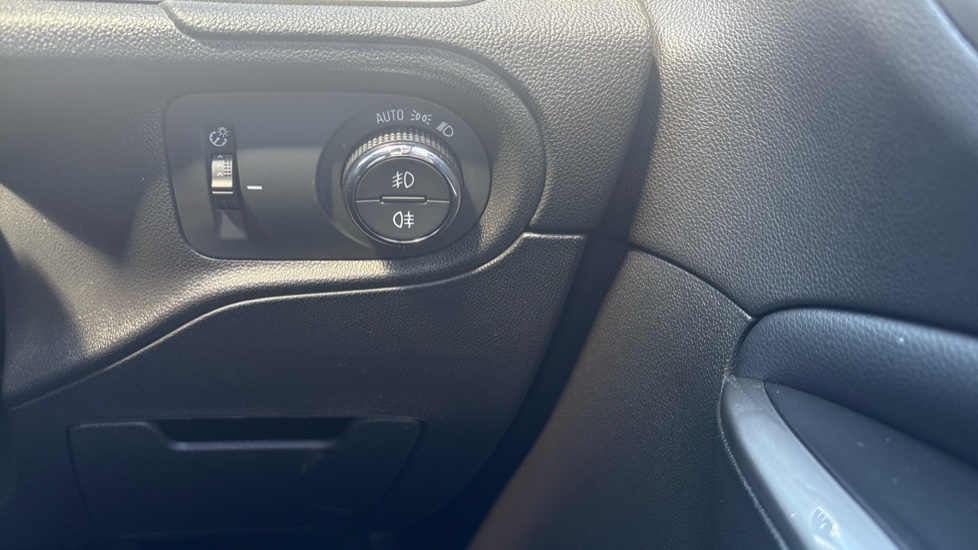 Vauxhall Grandland 1.2 Turbo Ultimate 5dr Petrol Hatchback - Image 44