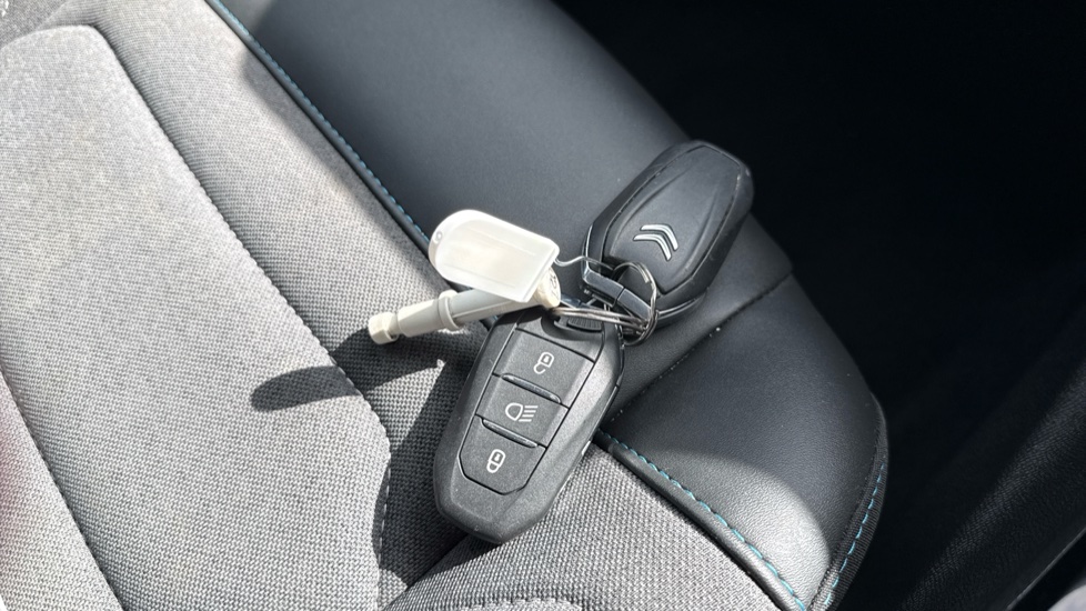 Citroen C4 1.2 PureTech [130] Shine 5dr Petrol Hatchback - Image 20