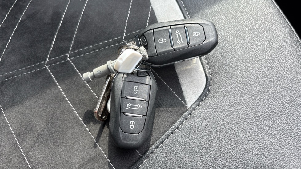 Vauxhall Mokka 1.2 Turbo 136 Ultimate 5dr Petrol Hatchback - Image 20