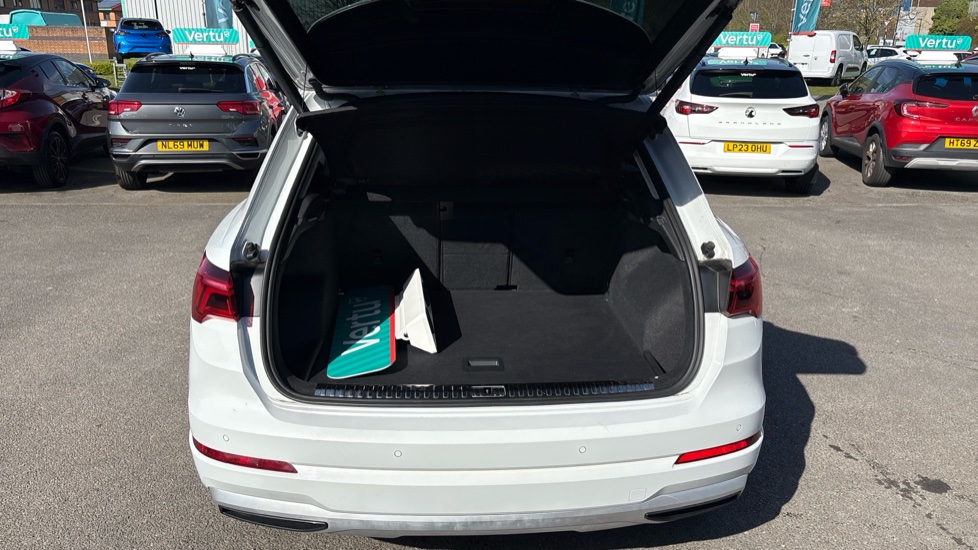 Audi Q3 35 TDI Quattro Sport 5dr Diesel Estate - Image 4