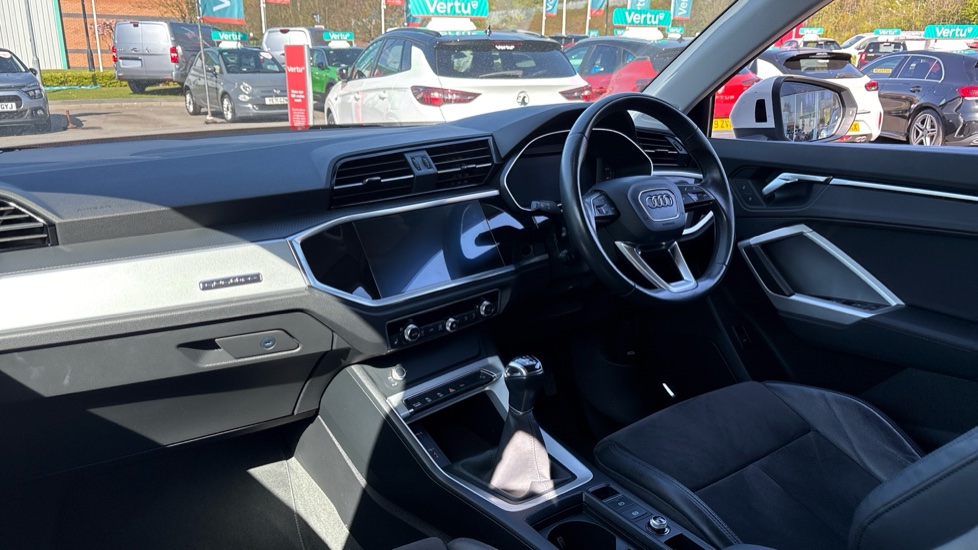 Audi Q3 35 TDI Quattro Sport 5dr Diesel Estate - Image 9