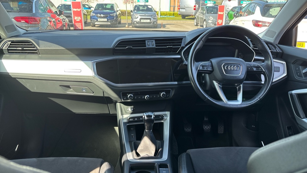 Audi Q3 35 TDI Quattro Sport 5dr Diesel Estate - Image 10