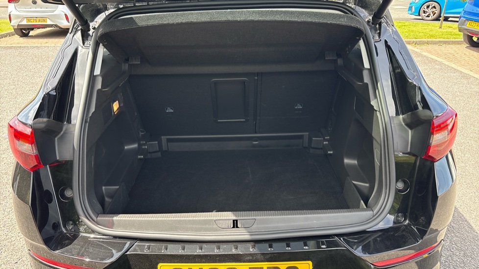 Vauxhall Grandland 1.2 Turbo Ultimate 5dr Petrol Hatchback - Image 4