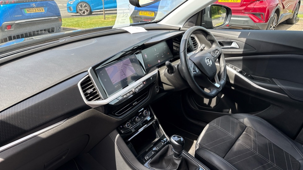 Vauxhall Grandland 1.2 Turbo Ultimate 5dr Petrol Hatchback - Image 9