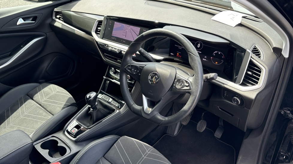 Vauxhall Grandland 1.2 Turbo Ultimate 5dr Petrol Hatchback - Image 11