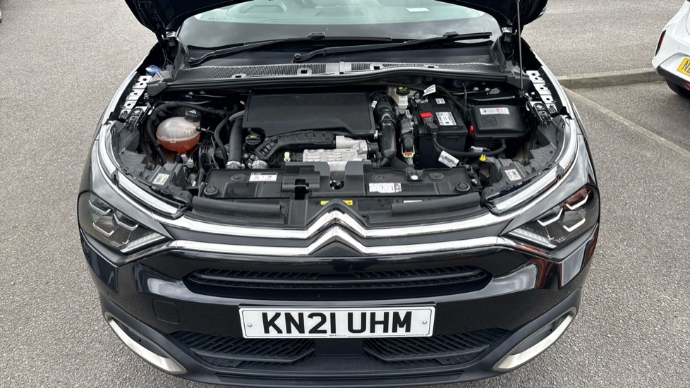 Citroen C4 1.2 PureTech [130] Shine 5dr Petrol Hatchback - Image 8