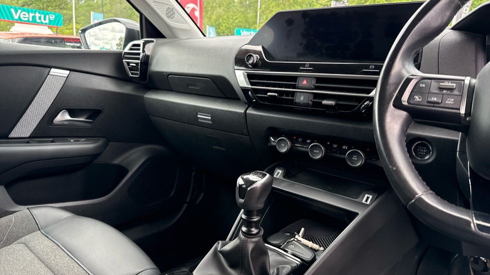 Citroen C4 1.2 PureTech [130] Shine 5dr Petrol Hatchback - Image 14