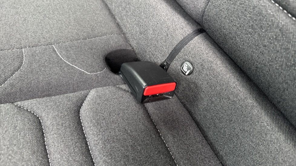 Citroen C4 1.2 PureTech [130] Shine 5dr Petrol Hatchback - Image 17