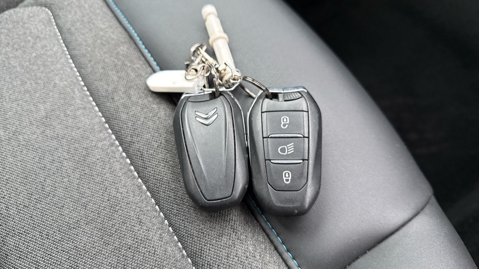 Citroen C4 1.2 PureTech [130] Shine 5dr Petrol Hatchback - Image 20