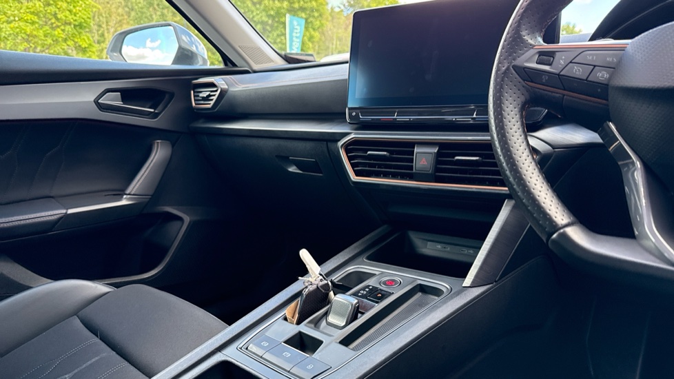 CUPRA Formentor 1.5 TSI 150 V1 5dr DSG Petrol Estate - Image 14