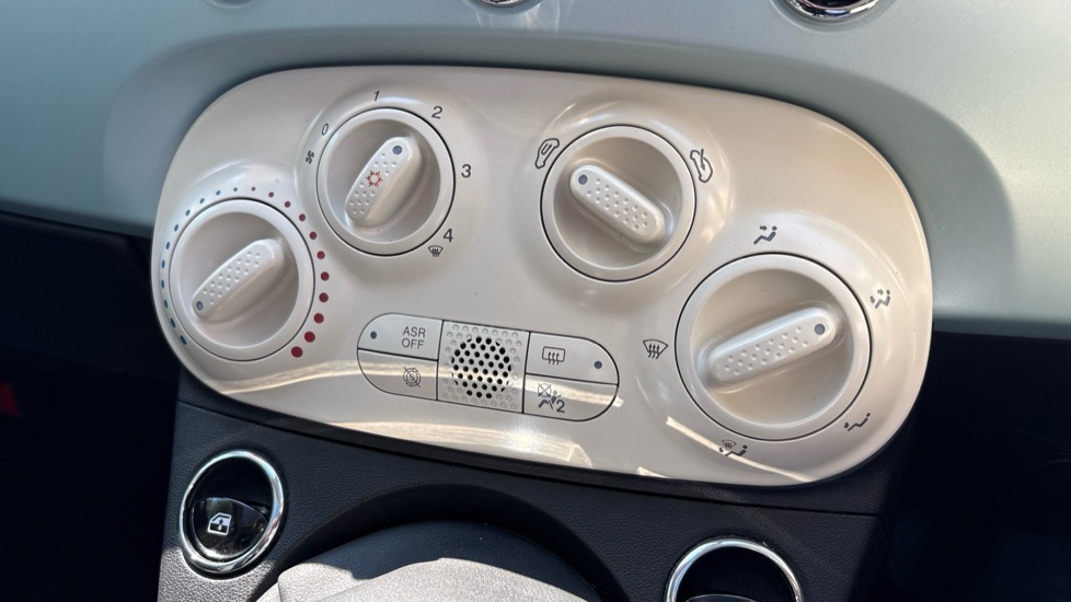 Fiat 500 1.0 Mild Hybrid 3dr Petrol Hatchback - Image 25