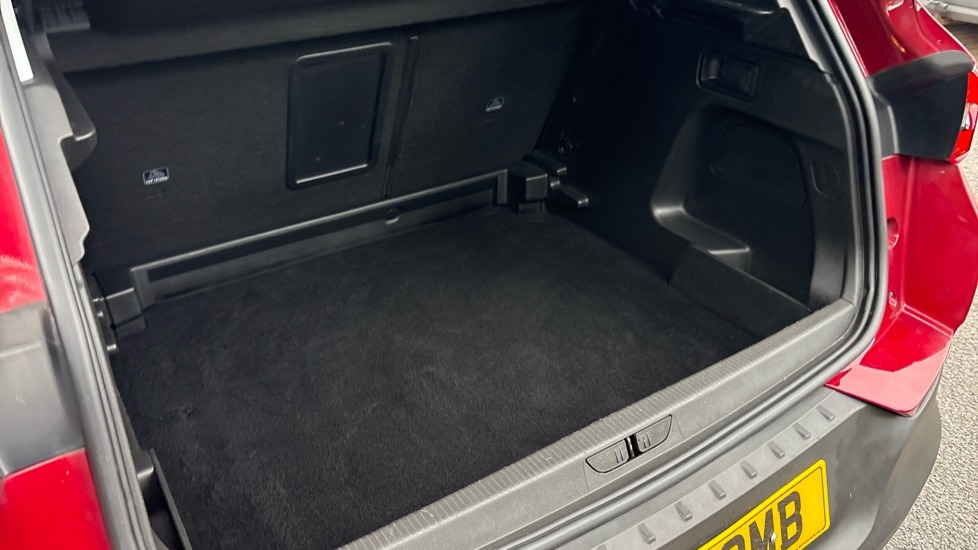 Vauxhall Grandland X 1.2 Turbo Griffin Edition 5dr Petrol Hatchback - Image 24
