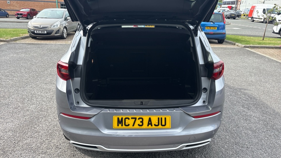 Vauxhall Grandland 1.2 Turbo Ultimate 5dr Petrol Hatchback - Image 4