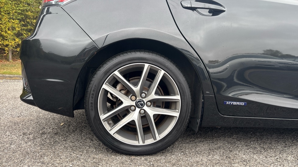 Lexus CT 200h 1.8 F-Sport 5dr CVT Auto Hybrid Hatchback - Image 7