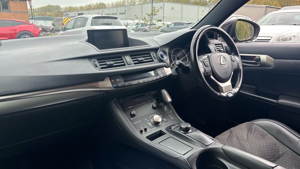 Lexus CT 200h 1.8 F-Sport 5dr CVT Auto Hybrid Hatchback - Image 9