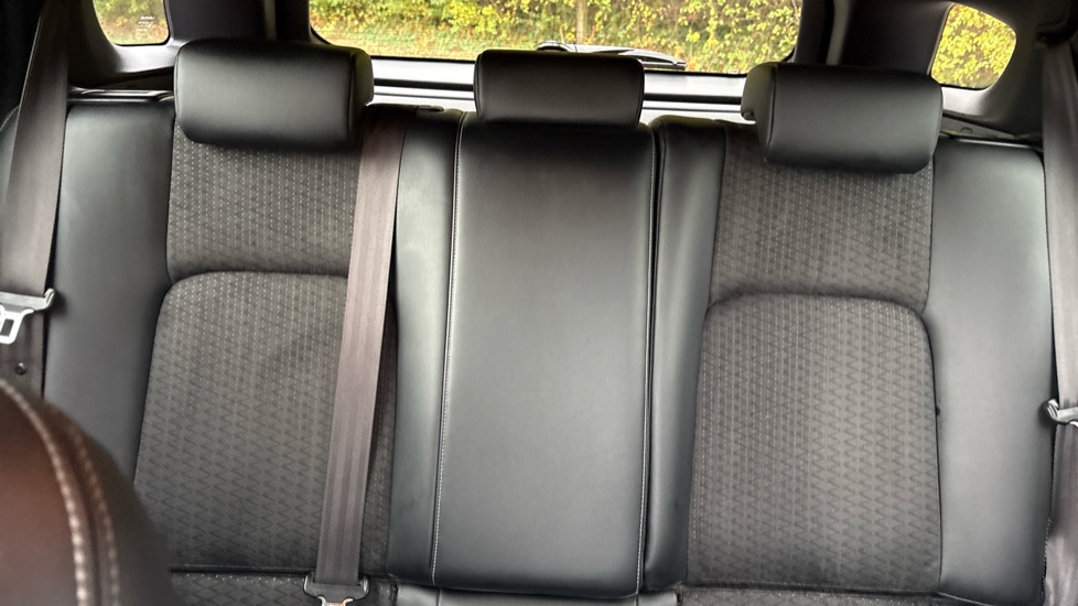 Lexus CT 200h 1.8 F-Sport 5dr CVT Auto Hybrid Hatchback - Image 15