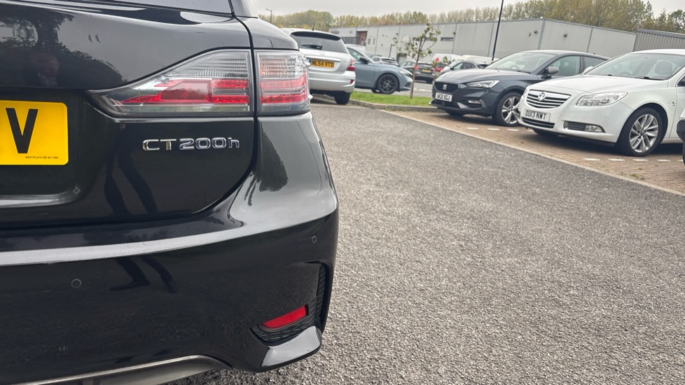 Lexus CT 200h 1.8 F-Sport 5dr CVT Auto Hybrid Hatchback - Image 22