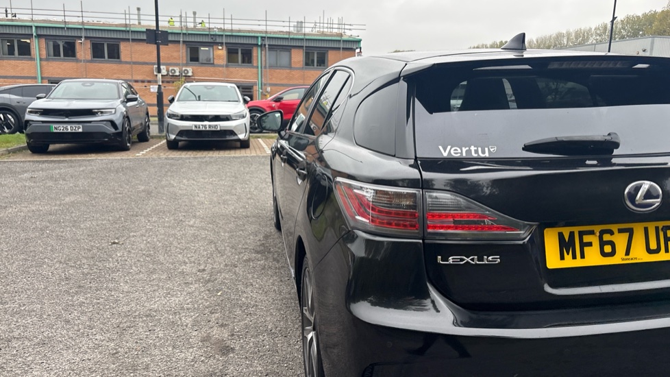 Lexus CT 200h 1.8 F-Sport 5dr CVT Auto Hybrid Hatchback - Image 23